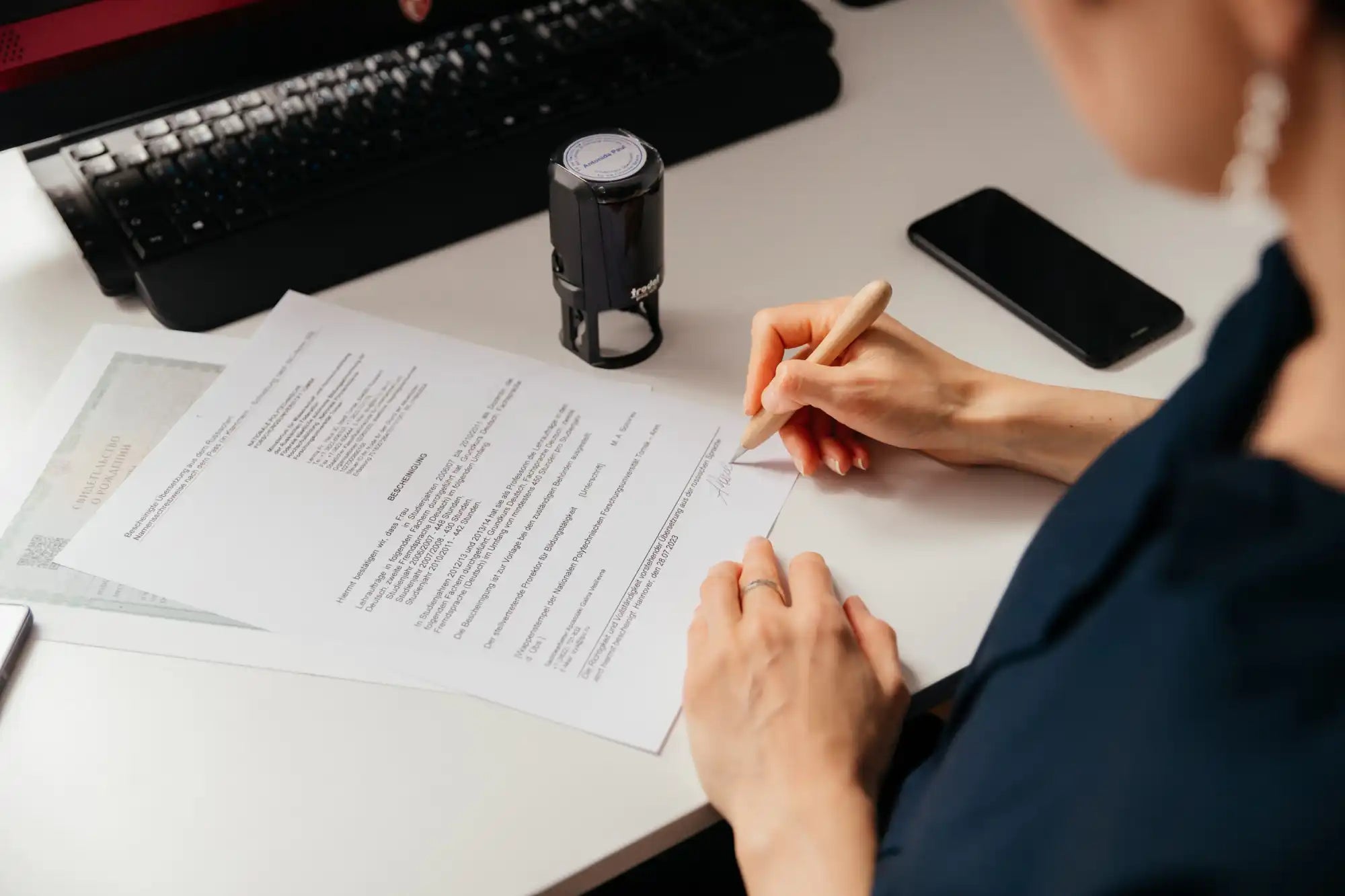 Beglaubigte Übersetzung per Post deutschlandweit